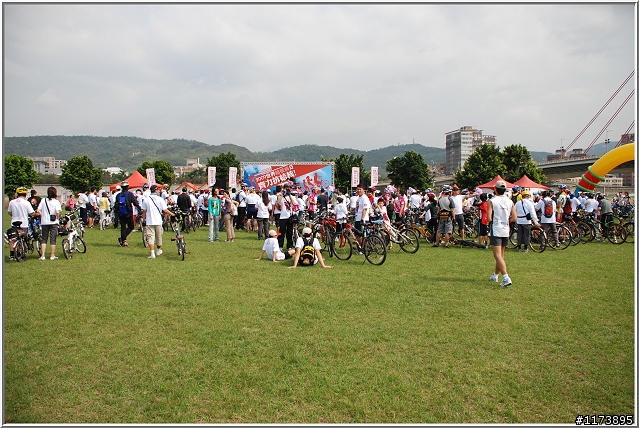 【照片】2009齊心抗結核之單車活動