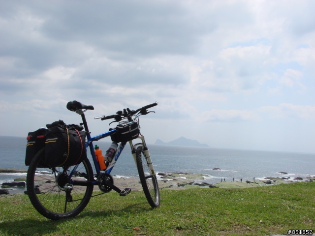 2009年3月15日，我和我的影子的順時針12天單車環島