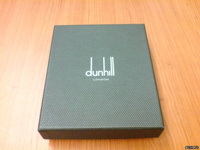 [分享]女友送我的生日禮物(dunhill 短夾 d-eight 經典)