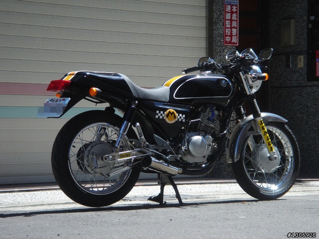 [分享]冷門的小檔車,YAMAHA愛將SR 150外觀小改造~新增10年愛將改裝照!