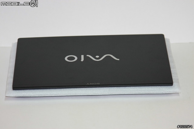 第一次的開箱文 SONY  VAIO Z25