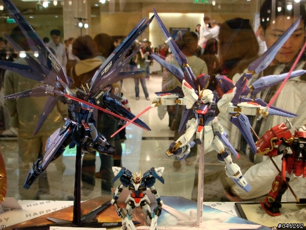 2009環球第4屆國際創作公仔大展 329青年節5點半  新增圖片