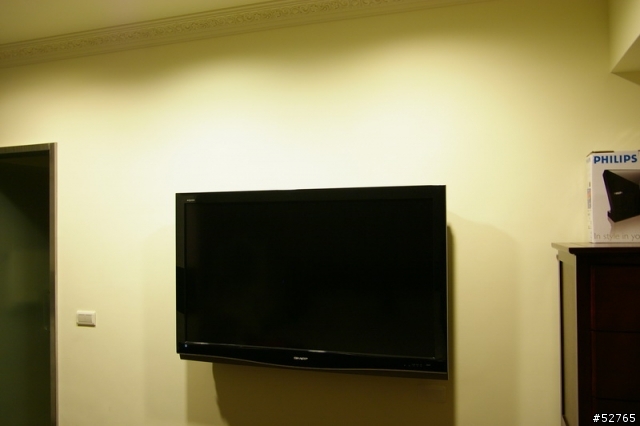 [開箱文 風雲再起] 燒的喲!!!之第二回 SHARP 52" LC-52D85U 液晶電視  【補上圖片了…】