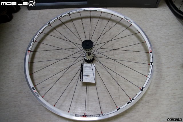 【開箱】白色的經典DT SWISS 1450 Mon Chasseral