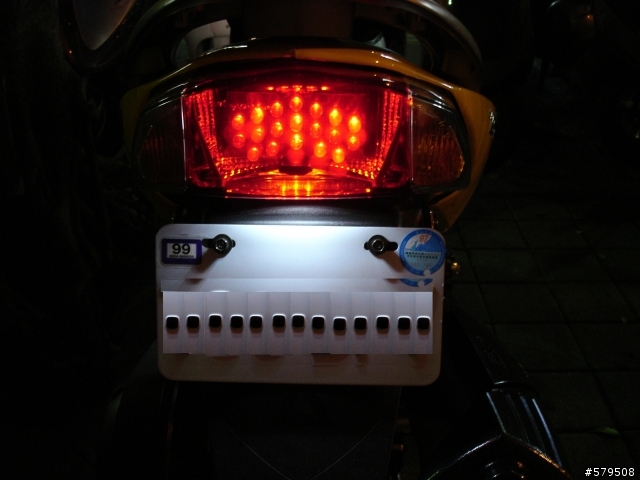 [DIY] PGO G-MAX 200 LED 後煞車燈&牌照燈