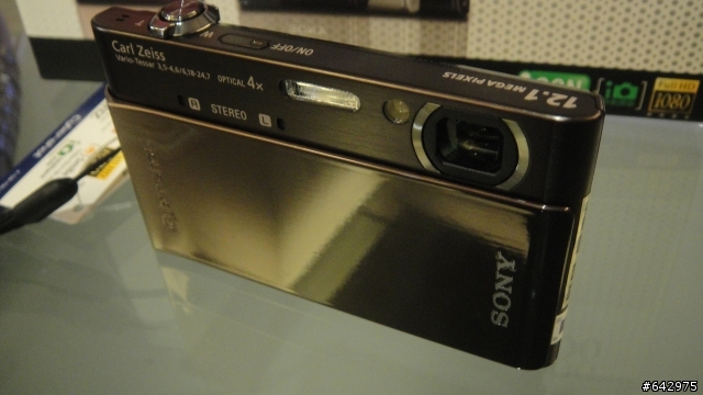 [開箱圖]  SONY T900 (棕)