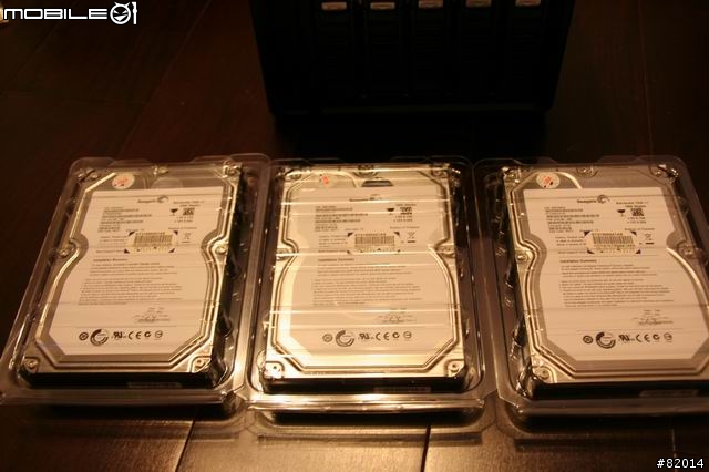 [開箱文-首發] Synology 2009 最新款 NAS DS-509+