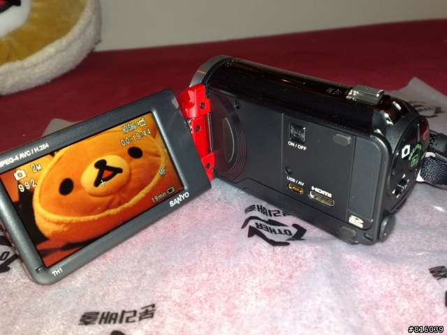 SANYO 30倍光學變焦隨身錄影機 VPC-TH1簡單開箱分享