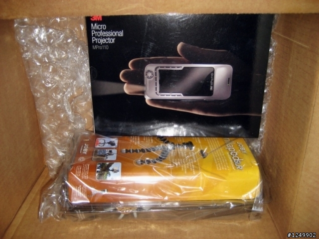 [開箱文] 3M Mpro110 Pico Projector 行動投影機