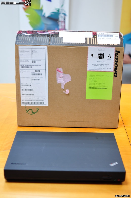 陸地上最強悍的戰車級筆電-Lenovo W700ds