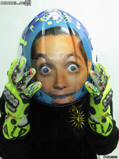 [開箱文] dainese replica valentino rossi  gloves