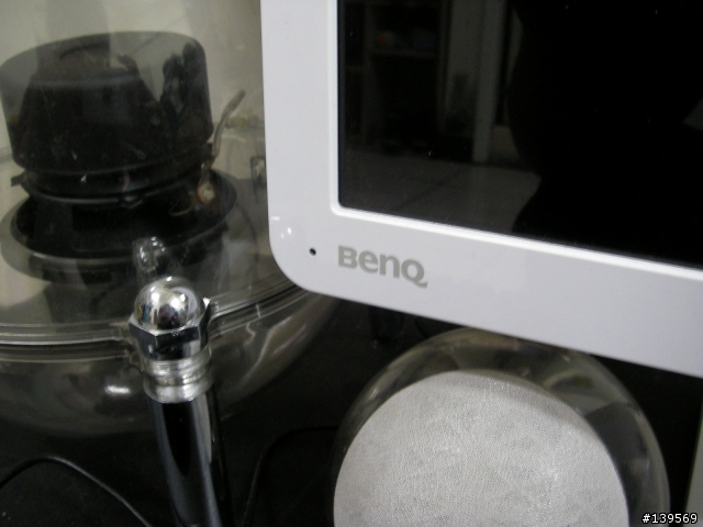 [就感心]到二手店撿到寶BENQ-FP93VW(發現有亮點,BENQ免費更換面板)