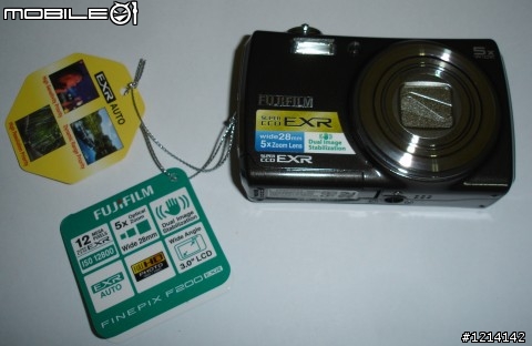 Fuji F200EXR 中文平輸機的簡單開箱