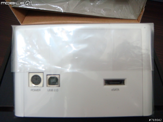 [開箱]~想很久的羅技MX5500 Revolution滑鼠鍵盤組.加映WD硬碟跟凡達克傳輸方塊
