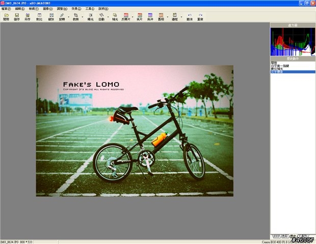 [分享] 我的"偽LOMO"修片教學