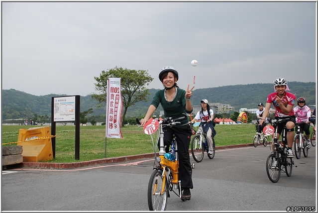 【照片】2009齊心抗結核之單車活動