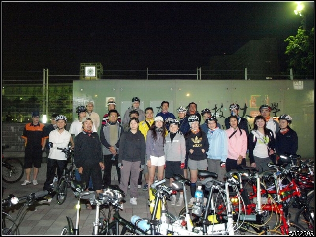 台中慢慢騎..有運動到為主!各位久等的3/16高鐵相片！
