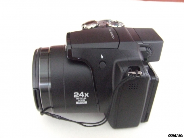 nikon p90 很不專業拉~~因為還在充電~~~一點圖一點字補一下