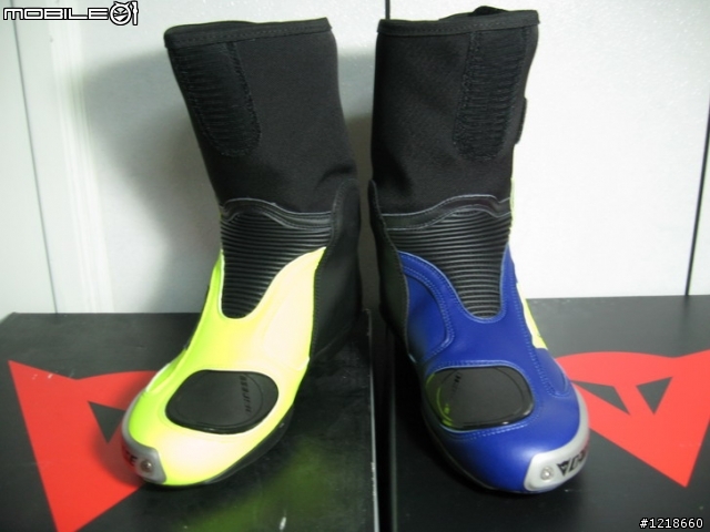 [開箱文] replica valentino rossi dainese boots 08