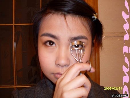 有圖.不一定是真相..果然是化妝前.化妝後.