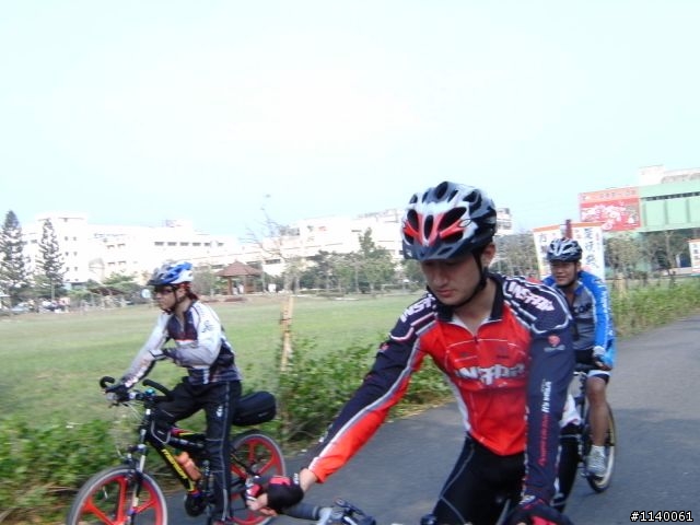 [遊記]3/28(六)鳳山→屏東內埔老街雙酒廠..郊遊行