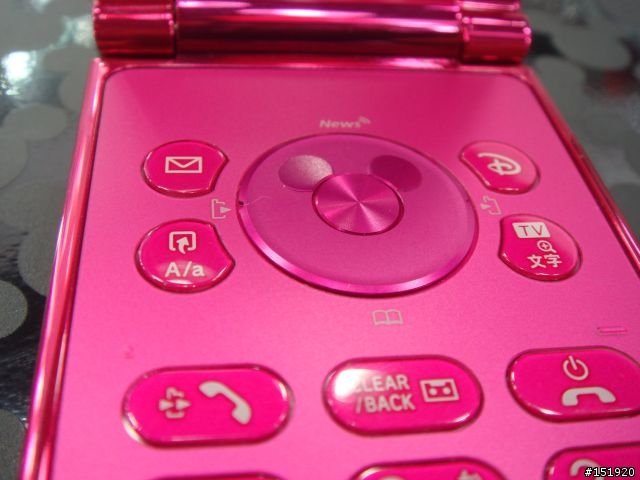 大小姐Hot Pink第2彈~Disney Mobile DM003SH by SHARP 開箱嚕!!!