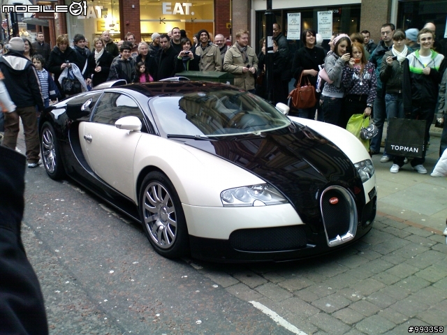 BUGATTI VEYRON!!