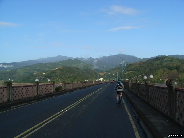 [遊記] 海拔1800M自行車道超感動誌 中橫宜蘭支線~武陵農場單車2日遊(2011.02.21 update)