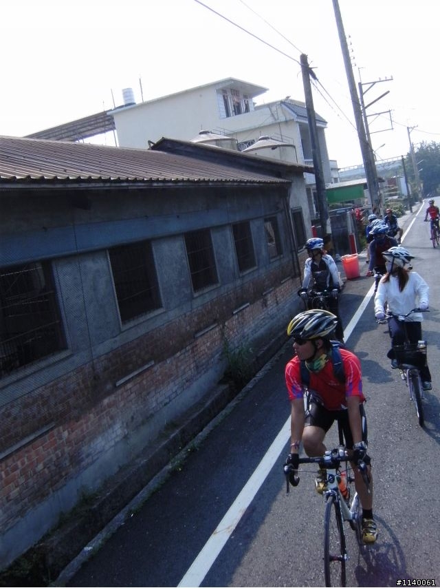 [遊記]3/28(六)鳳山→屏東內埔老街雙酒廠..郊遊行