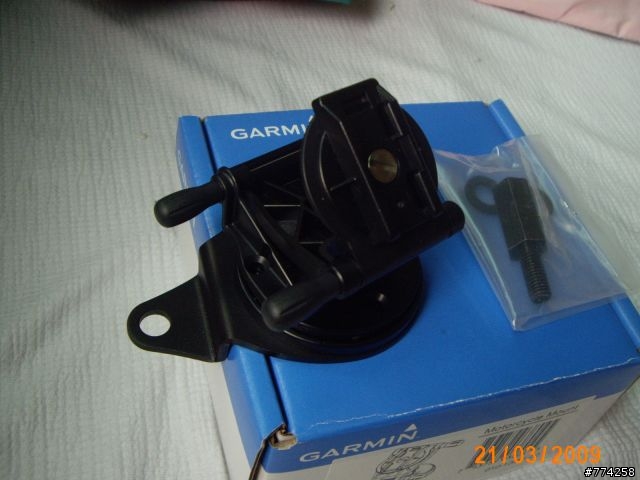 [開箱]找很久的Garmin原廠機車固定座 for 60CSx (eTrex)