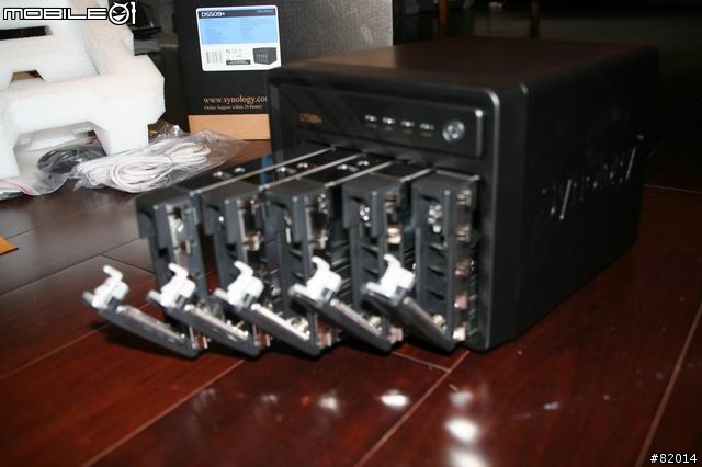 [開箱文-首發] Synology 2009 最新款 NAS DS-509+