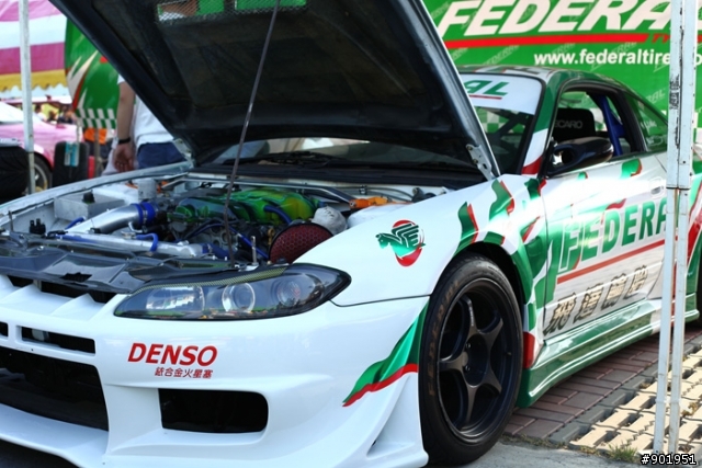 新加入影片，5DII用連拍追焦 2009鳳山市慶祝青年節城市漂移賽車