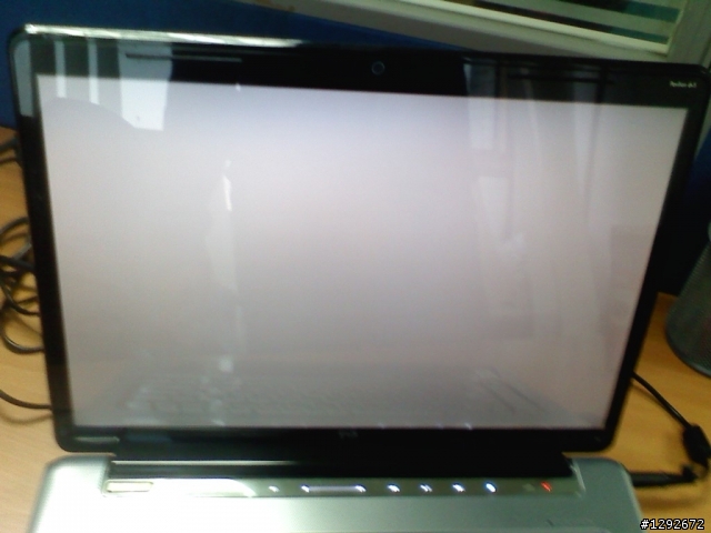 HP-DV5-1021TX螢幕會變白，閃動，然後又好了！！！