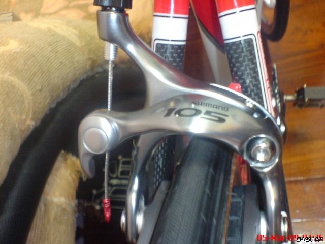 小弟的第一台自組紅白公路車(自組)louis garneau AXIS 4.0 圖多(姿勢調整)