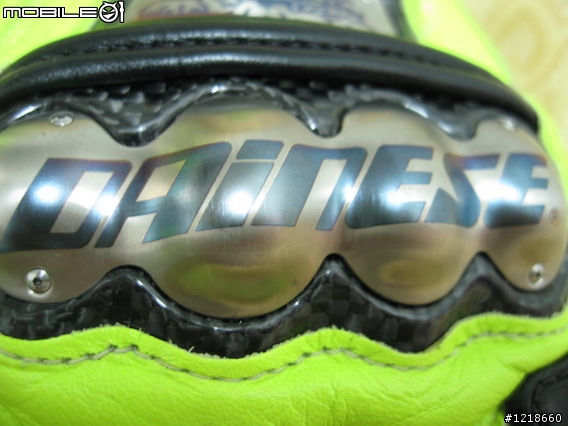 [開箱文] dainese replica valentino rossi  gloves