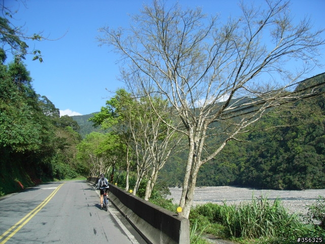 [遊記] 海拔1800M自行車道超感動誌 中橫宜蘭支線~武陵農場單車2日遊(2011.02.21 update)