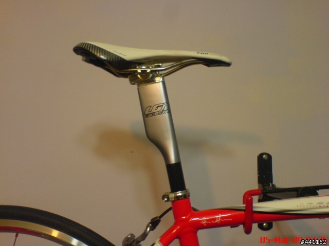 小弟的第一台自組紅白公路車(自組)louis garneau AXIS 4.0 圖多(姿勢調整)