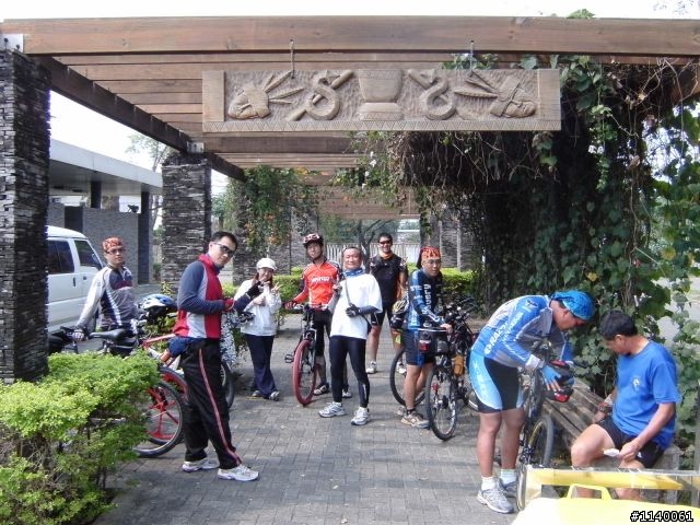 [遊記]3/28(六)鳳山→屏東內埔老街雙酒廠..郊遊行