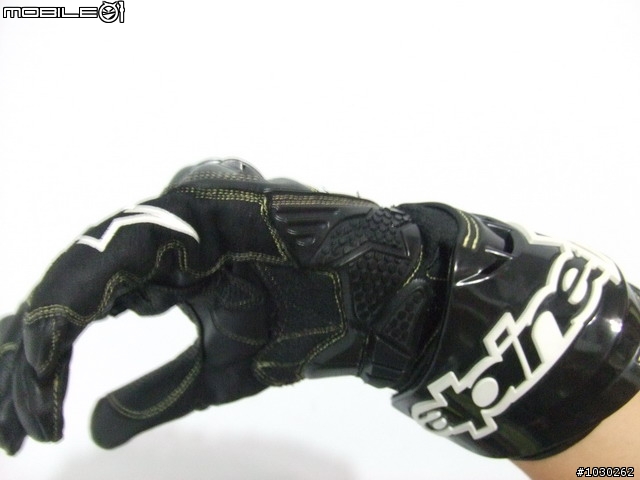 [開箱](3/16更新GP-TECH使用心得)萬惡A星星 讓我又愛又恨之ALPINESTARS GP-TECH GLOVE BLACK入手
