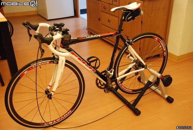 [分享]我的第一台公路車 FUJI 09 TEAM RC