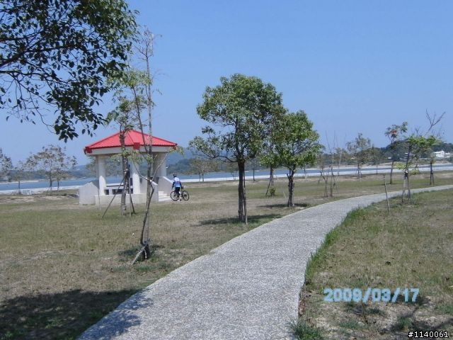 [遊記]3/17(二)高雄→橋頭糖廠→小岡山→阿公店水庫...涼麵填肚騎
