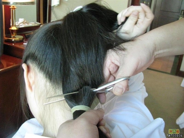 剪去女子長髮，有同樣喜好的請進!!