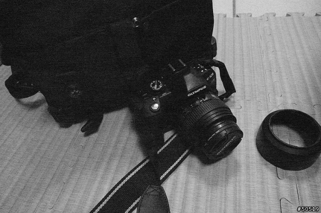 敗了首顆"50mm -F2.0"定焦鏡
