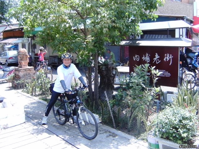[遊記]3/28(六)鳳山→屏東內埔老街雙酒廠..郊遊行