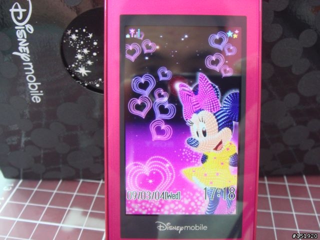 大小姐Hot Pink第2彈~Disney Mobile DM003SH by SHARP 開箱嚕!!!