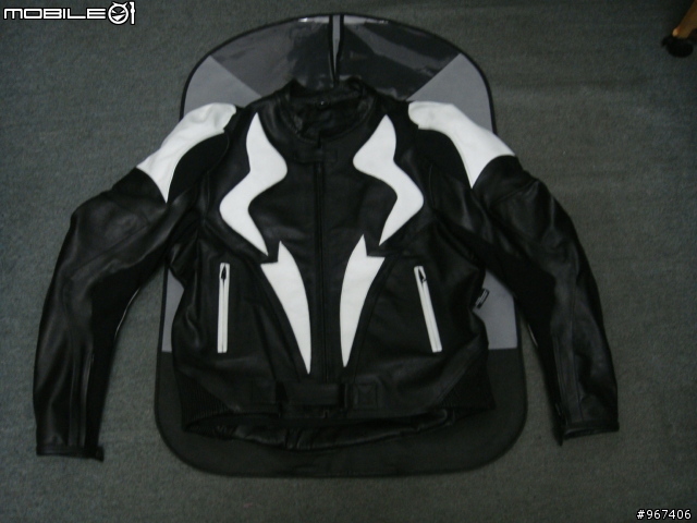 [開箱]Alpinestars S-Moto 短手套 & DreamPower夢工廠小牛皮防摔衣