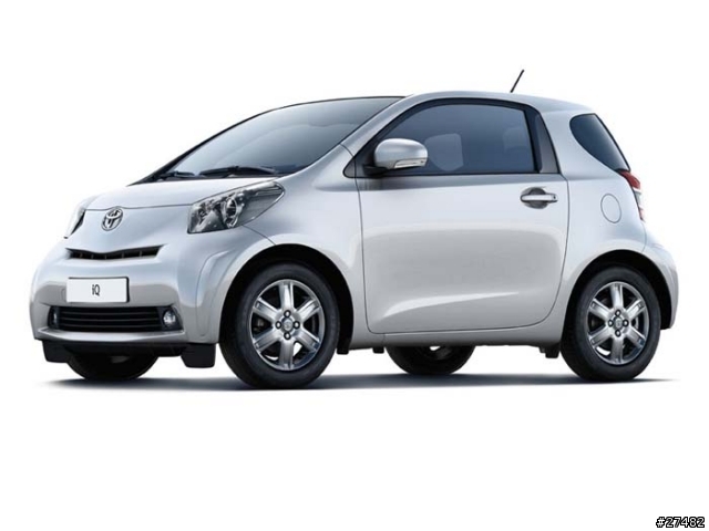 TOYOTA iQ