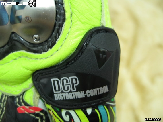 [開箱文] dainese replica valentino rossi  gloves