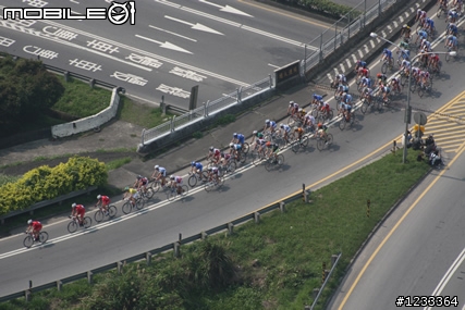 2009國際環台賽路經關渡大橋