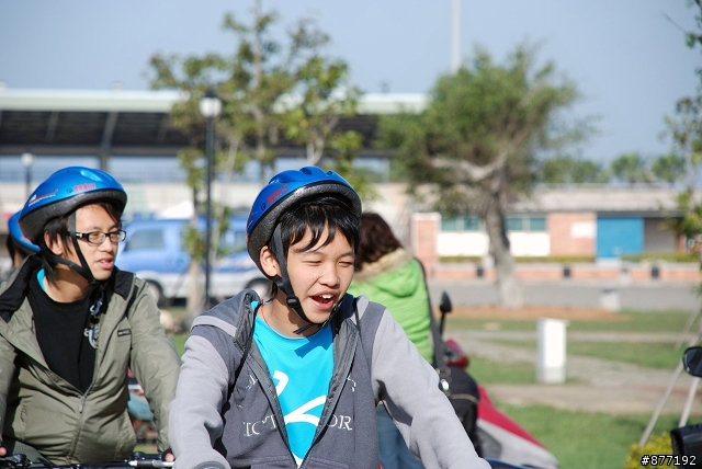 金門鐵馬環島一百公里，16歲成年禮挑戰騎